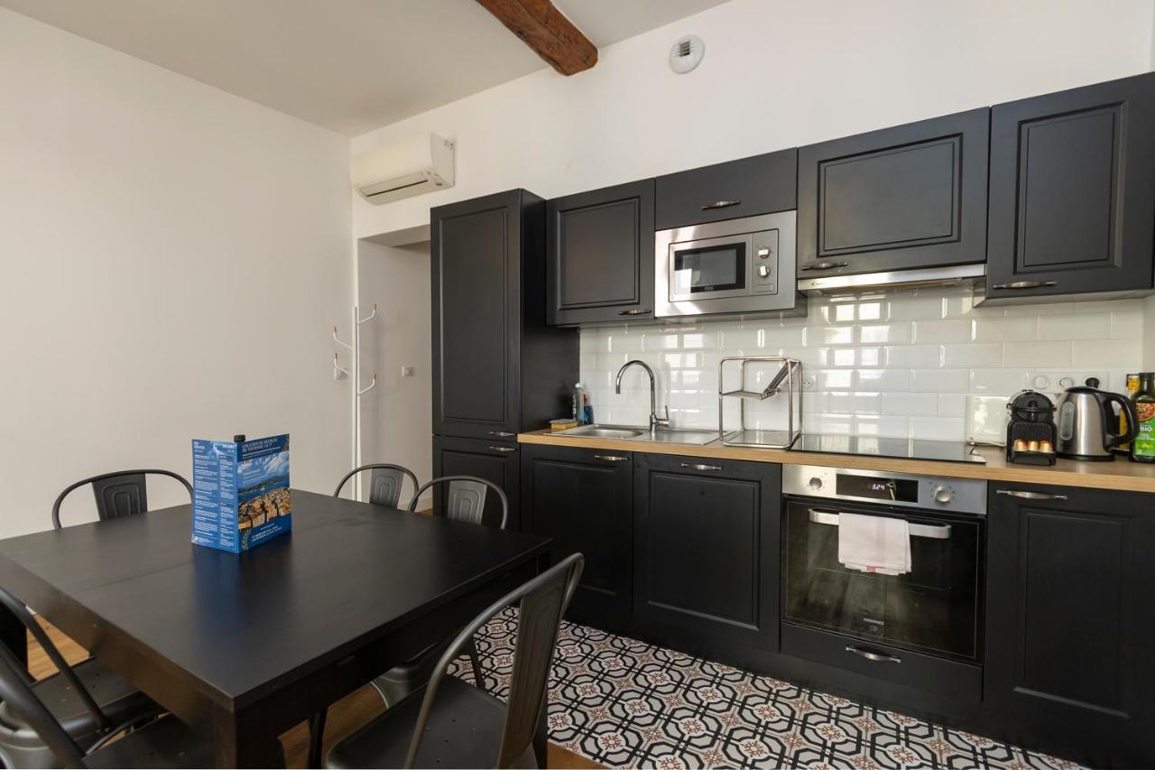 Appartement Les R Bonaparte - De Standing Au Coeur De La Vieille Pietonne Ajaccio (Corsica)